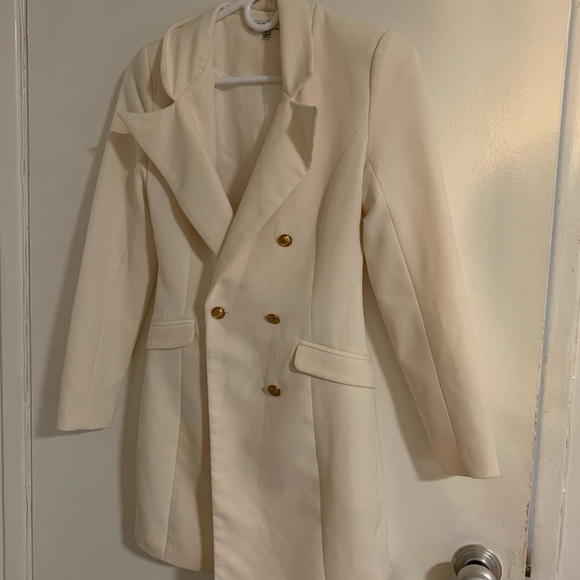 Enterprise Blazer dress in white and gold - Picture 2 of 4